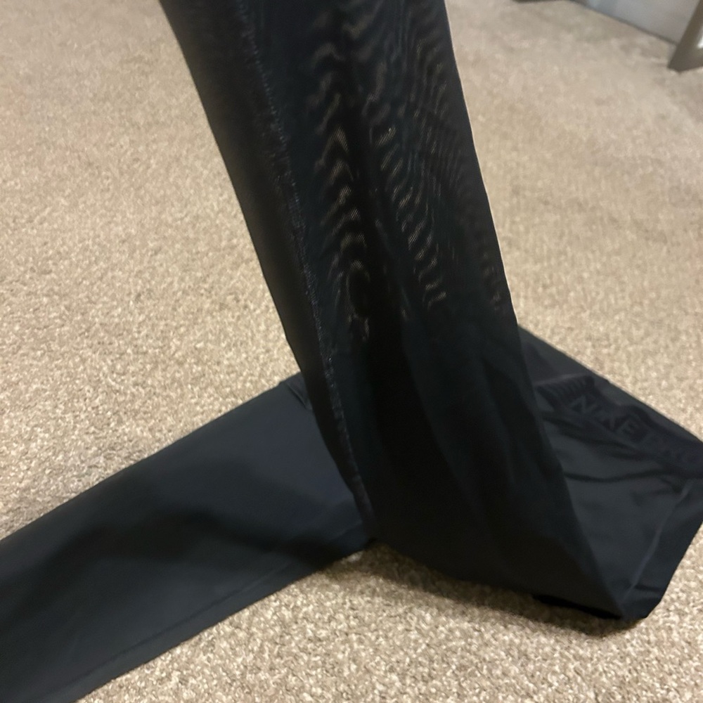 Nike pro leggings size XL MESH - Picture 6 of 6